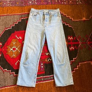 Levi’s Ribcage Straight Jeans in size 29